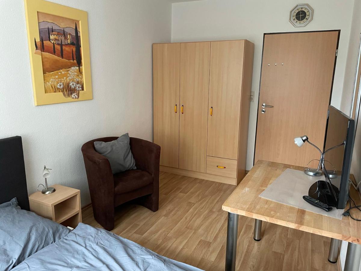Schoene Einfache Ferienwohnung Mitten In Oldenburg Ngoại thất bức ảnh
