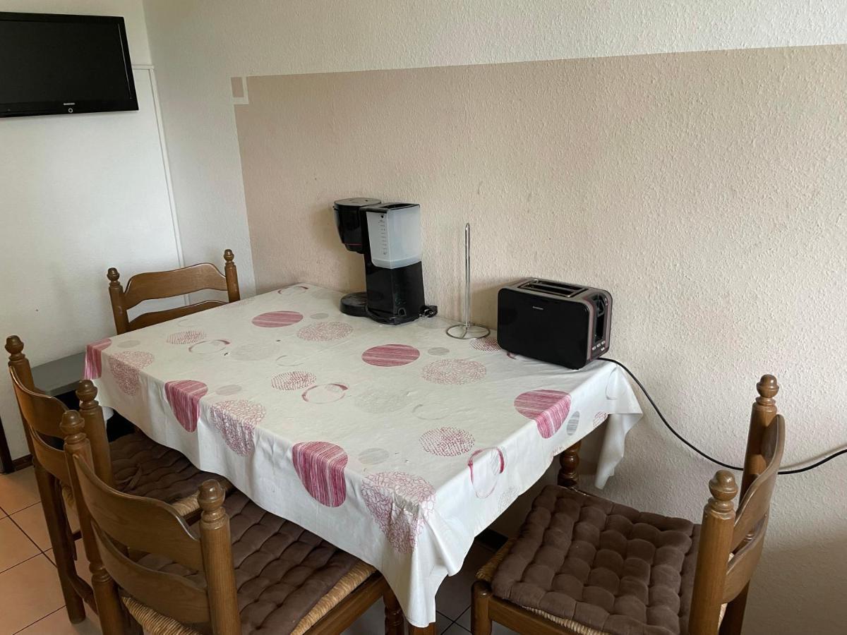 Schoene Einfache Ferienwohnung Mitten In Oldenburg Ngoại thất bức ảnh